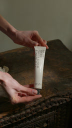 Crema mani – Igienizzante e idratante